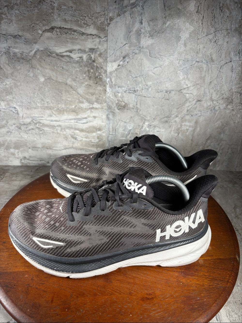 Hoka One One Clifton 9 Men’s Size 10.5 Black Athletic Shoes